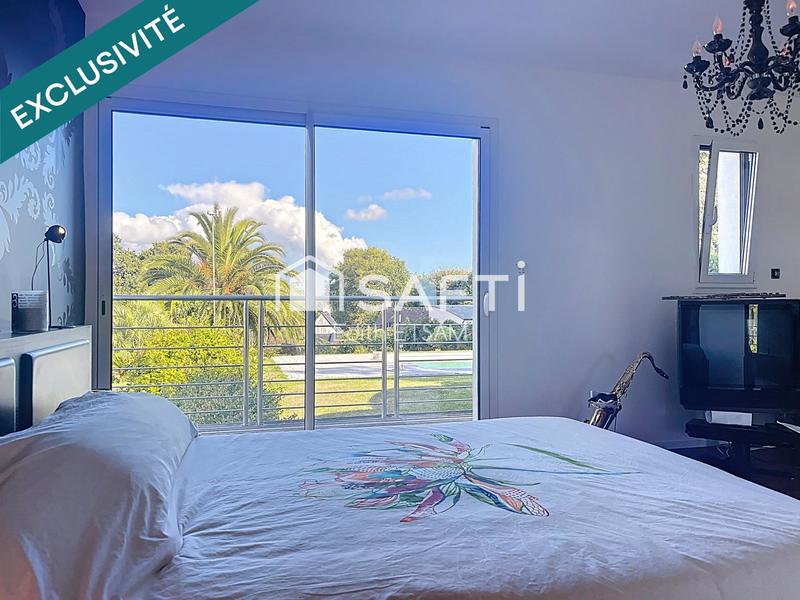 Maison - 237 m² - 7 pièces