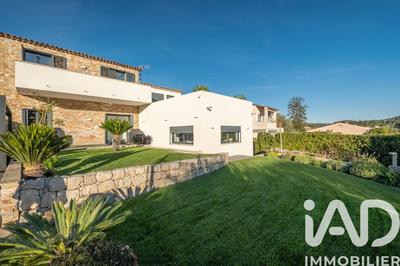 Maison de maîtres - 360 m² - 10 pièces