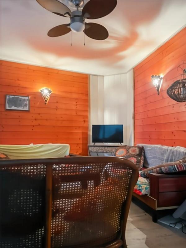 Maison - 230 m² - 8 pièces