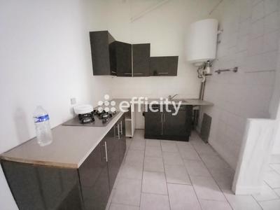 Maison - 76 m² - 4 pièces