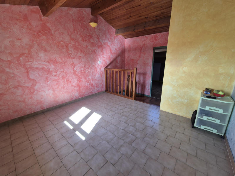 Maison - 93 m² - 6 pièces