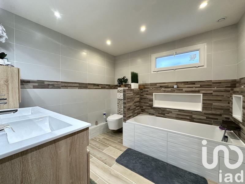 Maison - 117 m² - 5 pièces