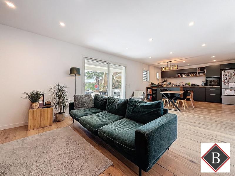 Villa - 90 m² - 4 pièces