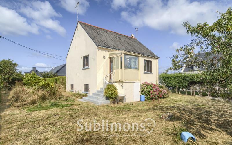 Maison traditionnelle - 88 m² - 4 pièces