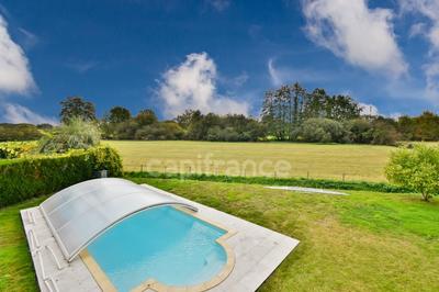 Maison - 214 m² - 7 pièces