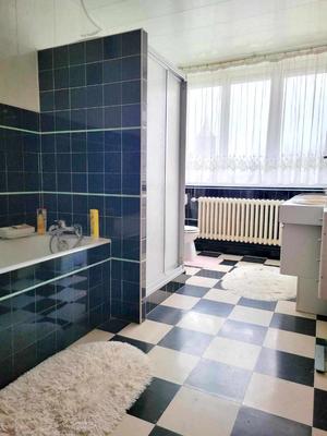 Local d'activités - 230 m² - 9 pièces