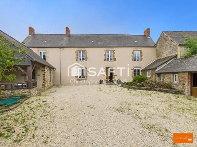 Maison - 220 m² - 8 pièces