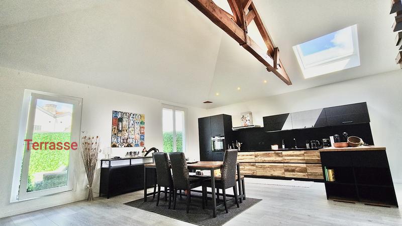 Appartement - 171 m² - 6 pièces