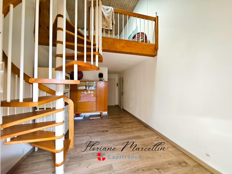 Appartement - 197 m² - 6 pièces