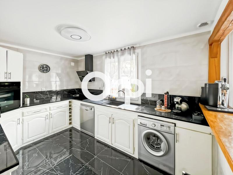 Maison - 148 m² - 6 pièces