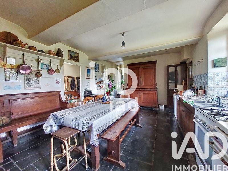 Maison - 342 m² - 8 pièces