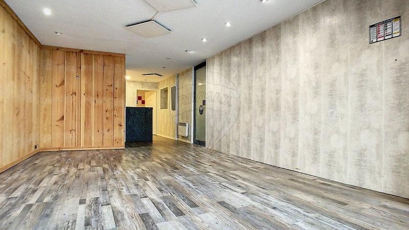 Local commercial - 46 m² - 2 pièces