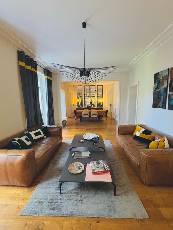 Maison - 253 m² - 10 pièces