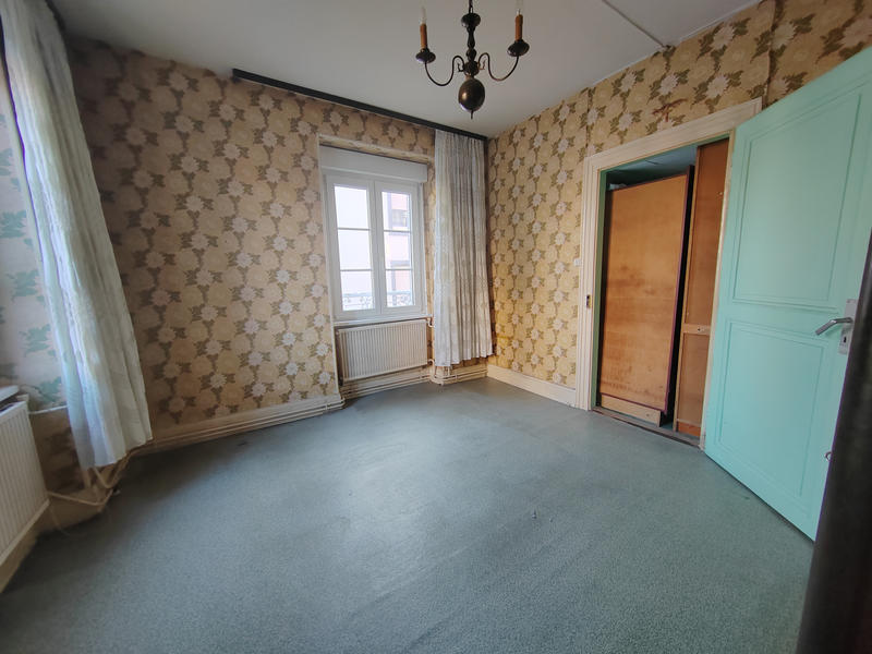 Maison - 167 m² - 8 pièces