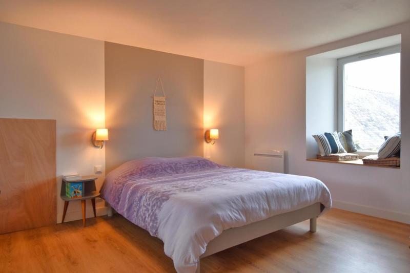 Maison - 220 m² - 6 pièces