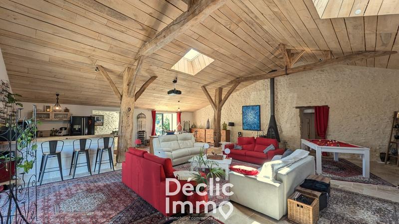 Maison - 388 m² - 11 pièces