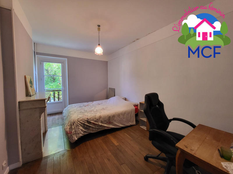 Maison - 288 m² - 10 pièces