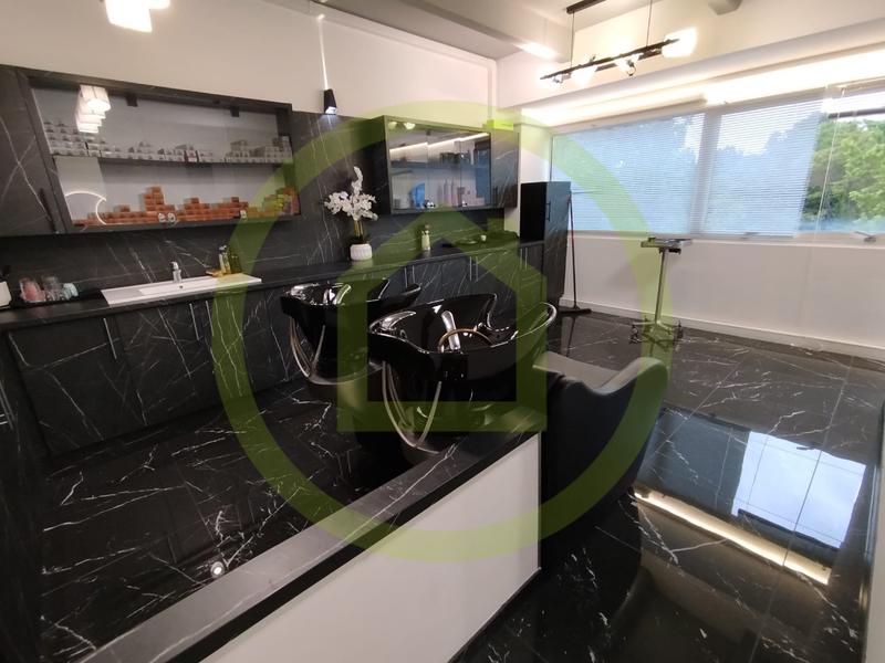 Fonds de commerce - Local d'activité / Entrepôt - 147 m²