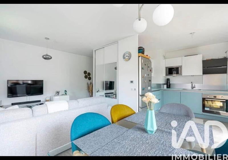 Appartement - 65 m² - 3 pièces