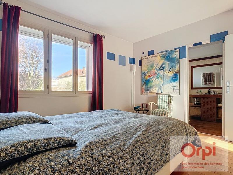 Maison - 174 m² - 6 pièces