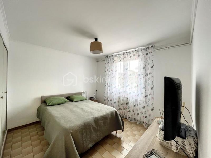 Propriété - 317 m² - 8 pièces