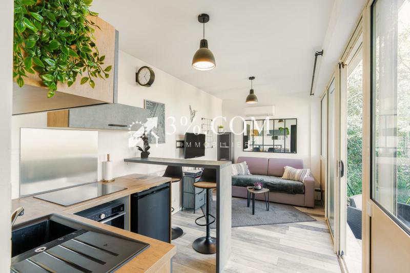 Studio - 68 m² - 2 pièces