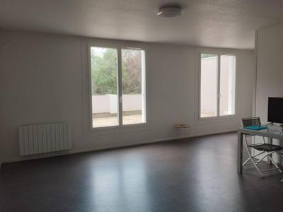 Appartement - 64 m² - 2 pièces