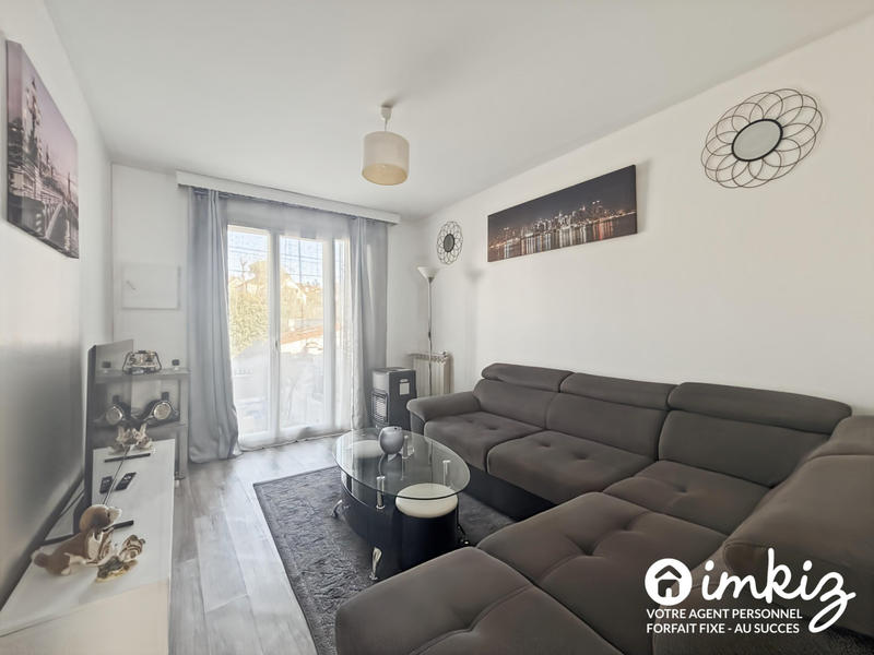Maison - 213 m² - 9 pièces