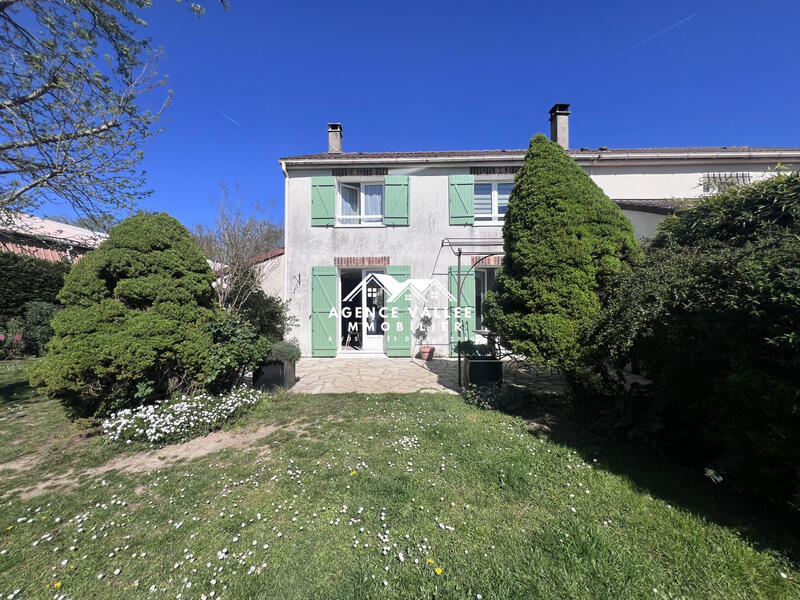 Maison - 89 m² - 5 pièces