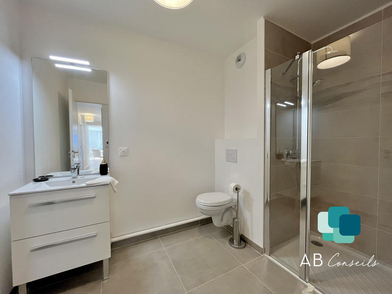 Appartement - 100 m² - 4 pièces