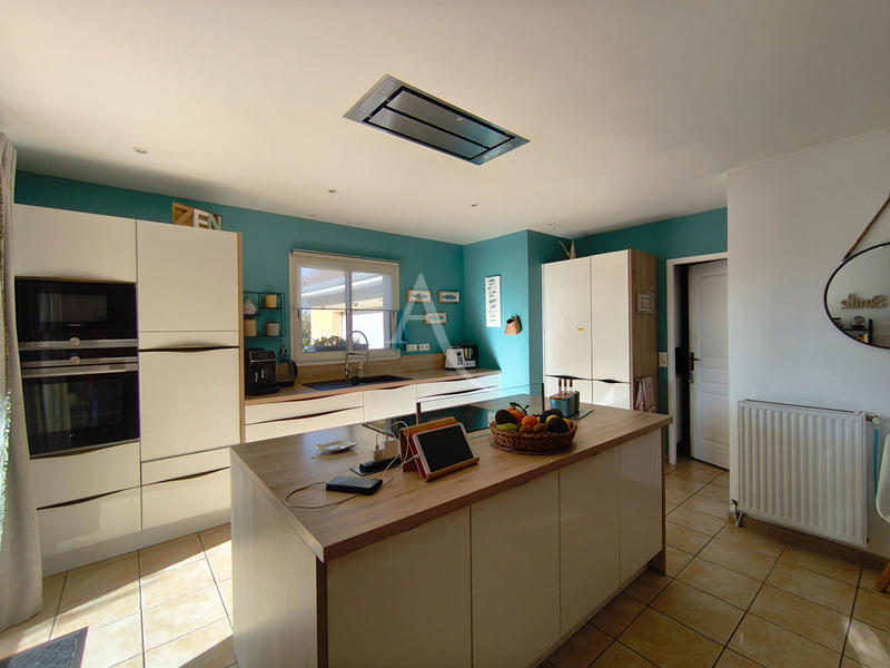 Maison - 187 m² - 7 pièces