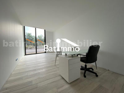 Bureau - 18 m² - 1 pièce