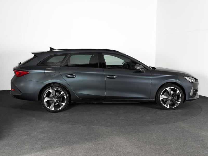 Cupra Leon St V 204ch Dsg E-Hybride Rechargeable Ja18 Virtual Cockpit Sieges Chauf Carplay Regul Acc