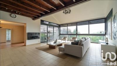 Maison - 249 m² - 9 pièces