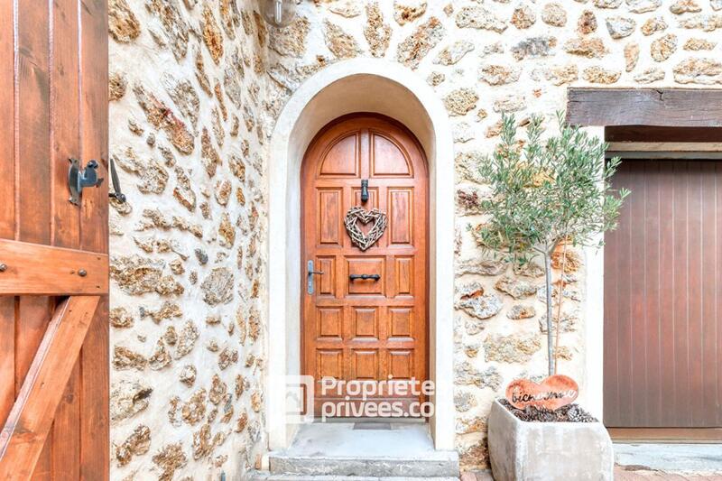 Maison - 183 m² - 9 pièces