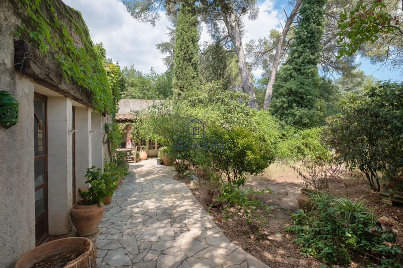 Maison traditionnelle - 150 m² - 5 pièces