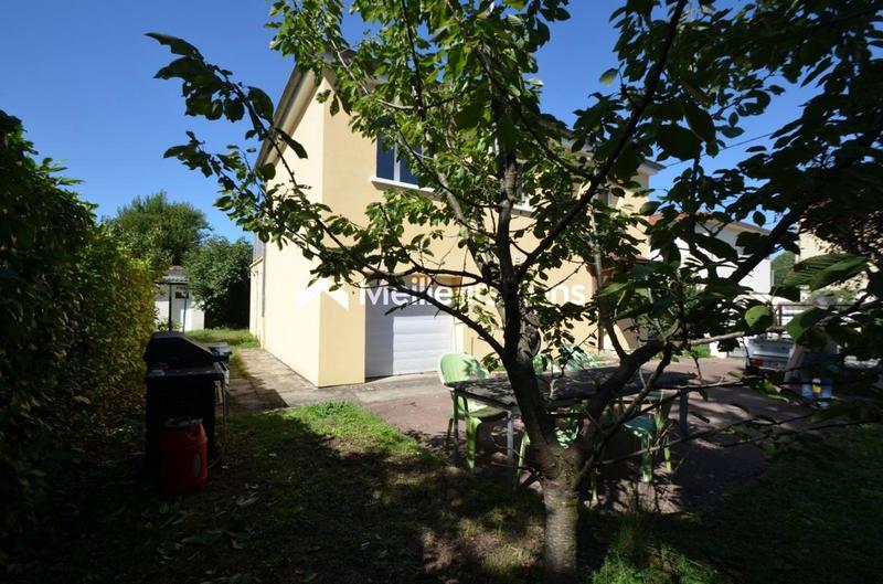 Maison - 142 m² - 6 pièces