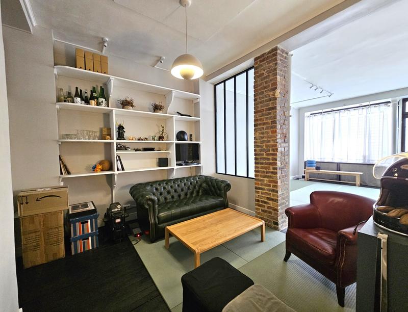 Fonds de commerce - Magasins - 75 m²