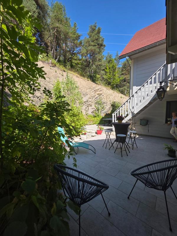 Propriété - 178 m² - 7 pièces