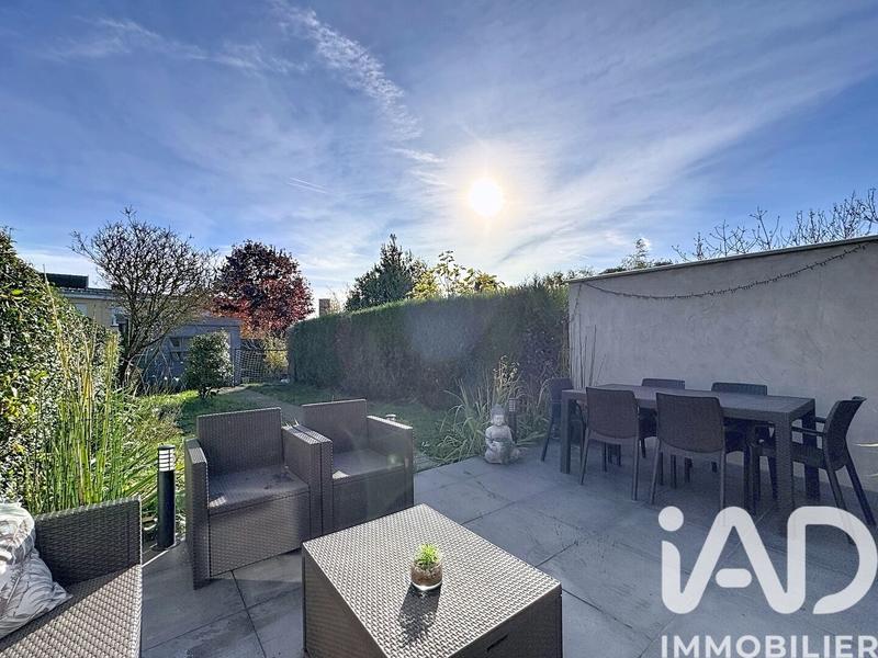 Maison - 90 m² - 4 pièces