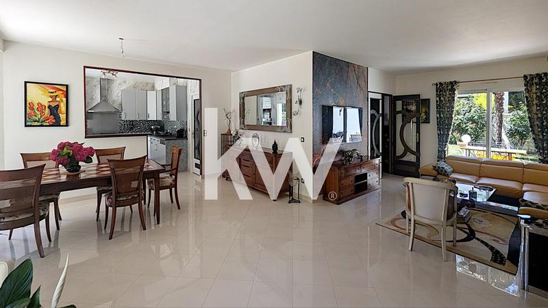 Maison - 193 m² - 7 pièces