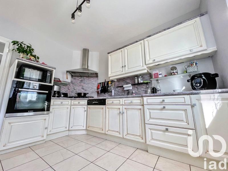 Maison - 168 m² - 8 pièces