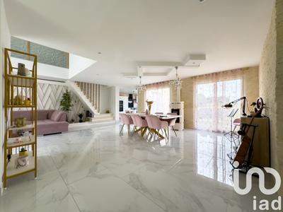 Maison de maîtres - 185 m² - 6 pièces