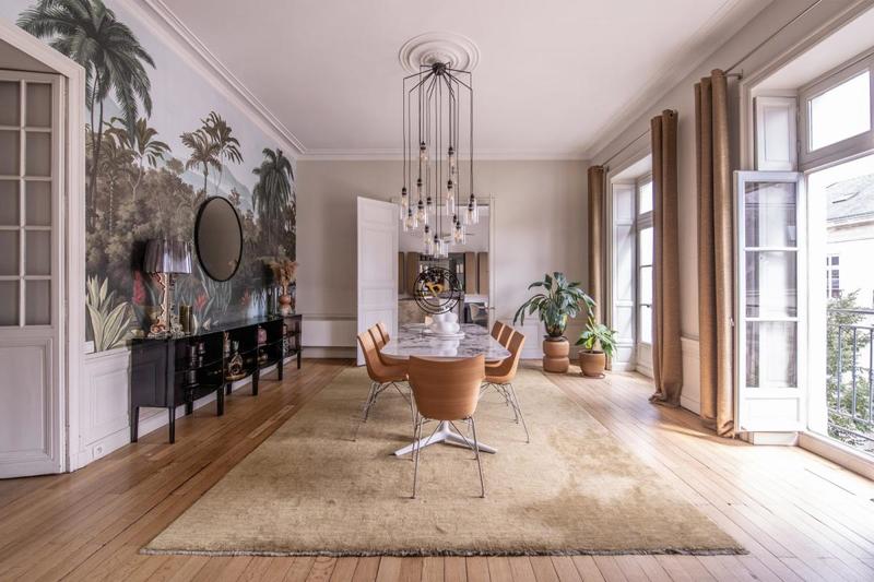 Appartement - 250 m² - 9 pièces