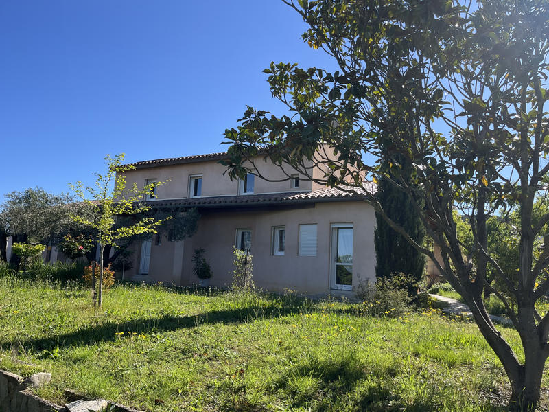 Maison - 151 m² - 6 pièces