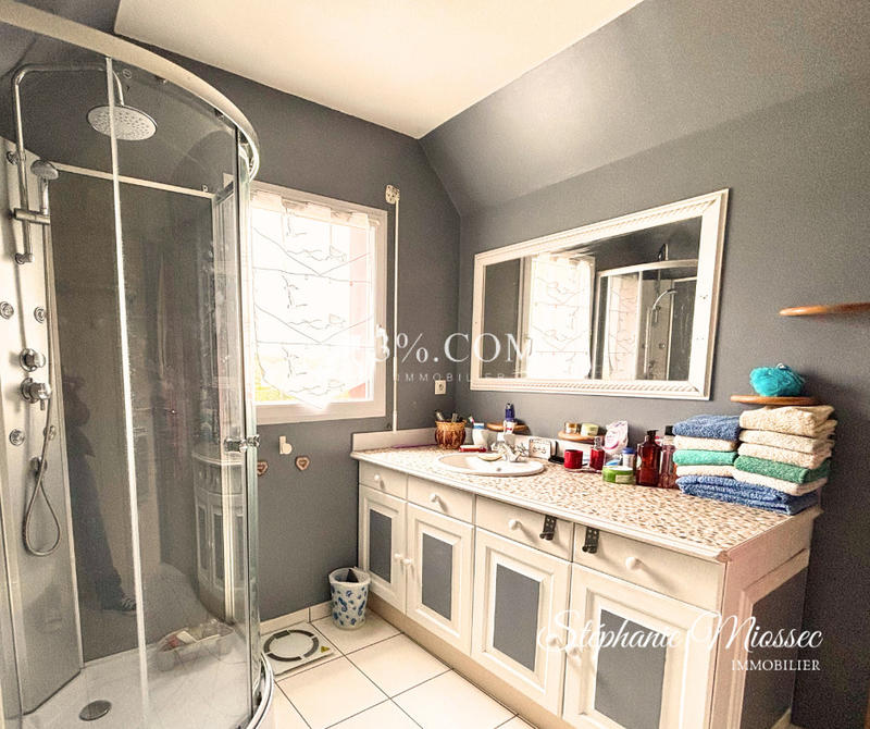 Maison traditionnelle - 132 m² - 6 pièces