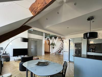 Maison de ville - 213 m² - 7 pièces