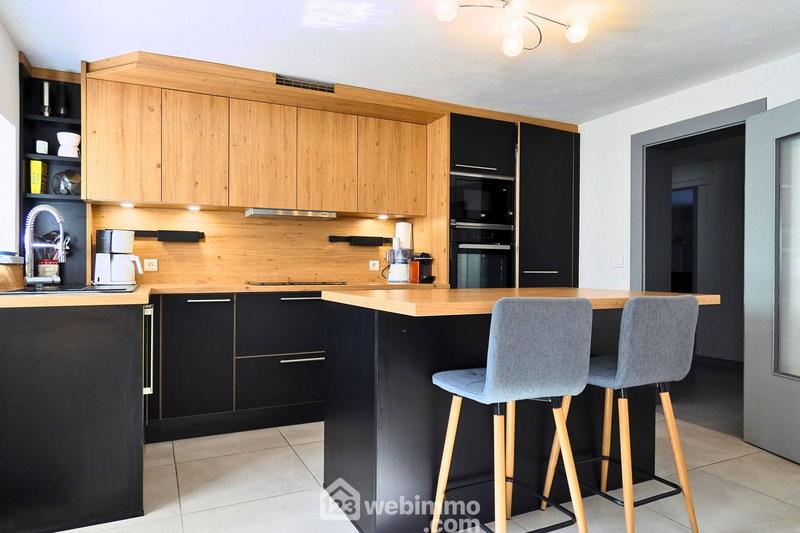 Appartement - 103 m² - 5 pièces