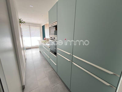 Appartement - 82 m² - 4 pièces