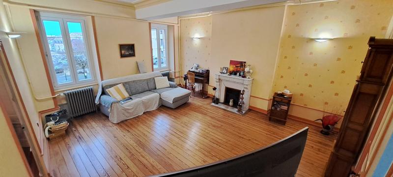 Maison ancienne - 210 m² - 7 pièces